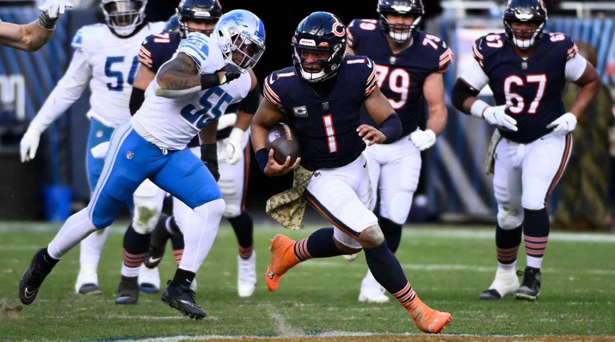 Justin Fields on one of several long runs through the Lions defense in Week 10.
